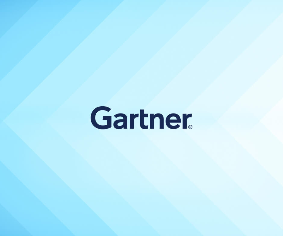 Gartner sobre un fondo de patrón azul
