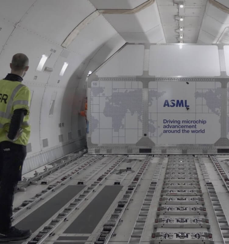 ASML - 世界中でマイクロチップの進歩を推進