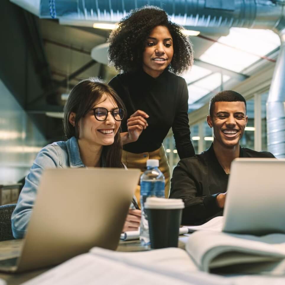 컴퓨터를 사용하는 사람들