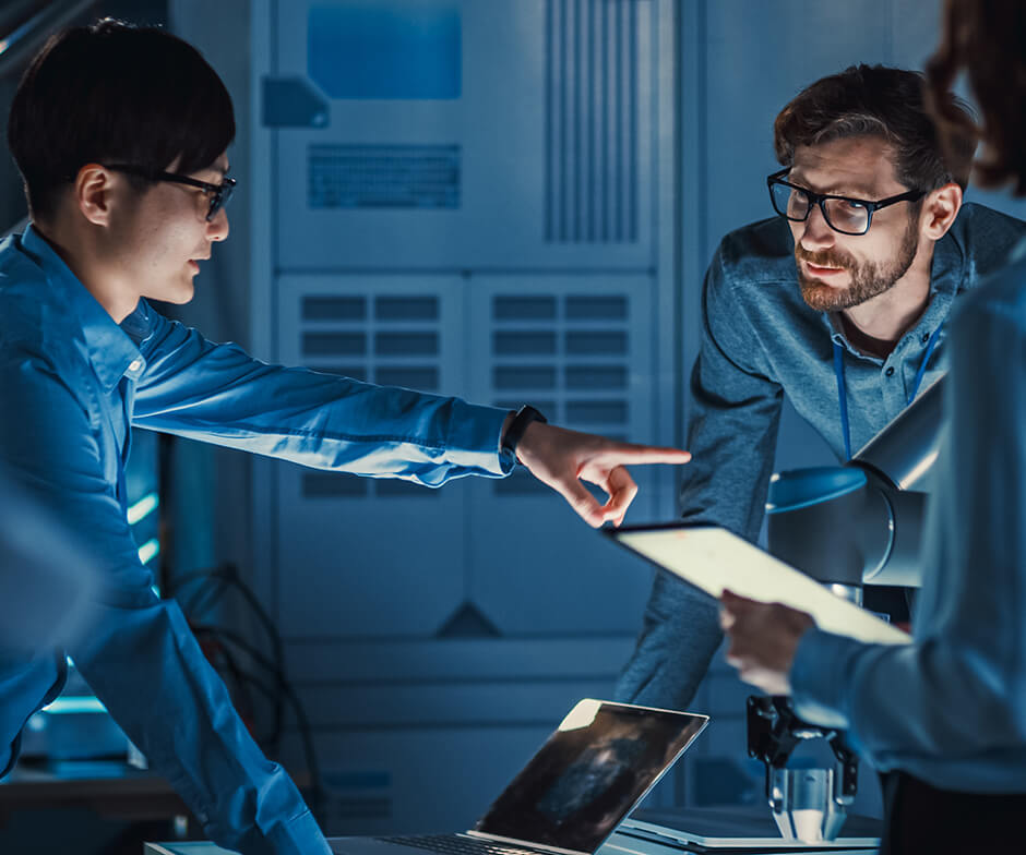 토론을 하는 한 무리의 사람들