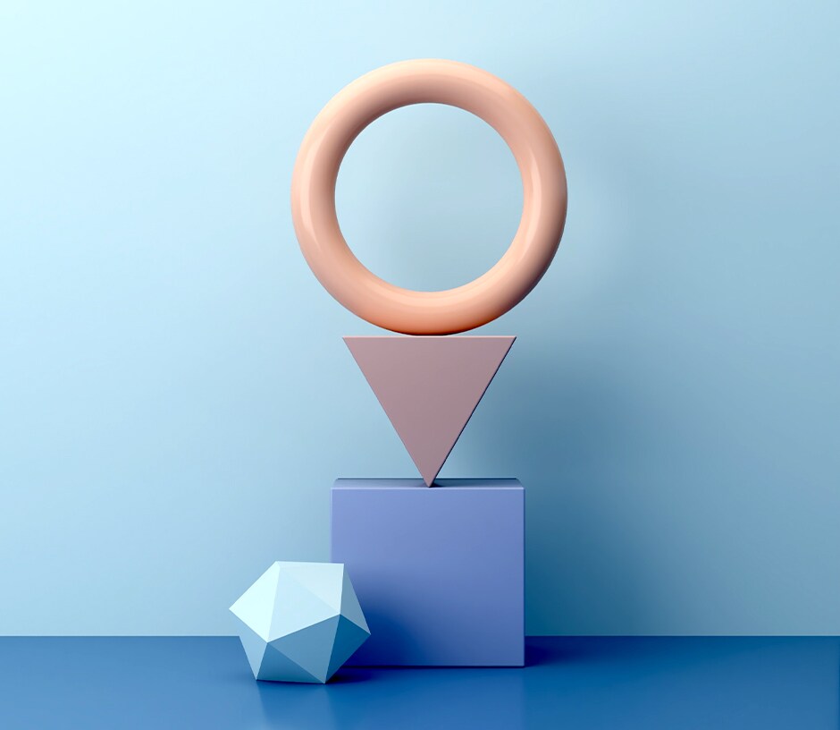 파란색 배경에 서로 겹쳐 쌓인 네 가지 모양